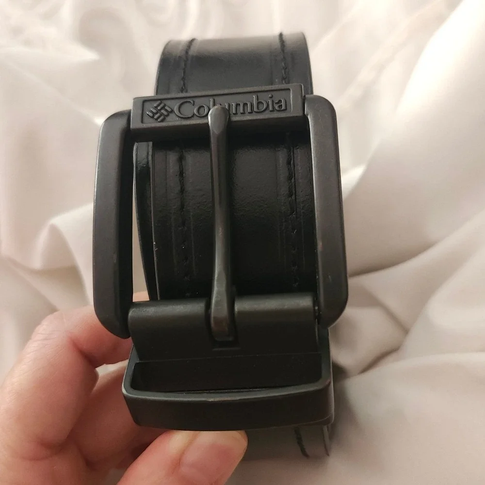 Columbia Men's‎ Black Leather Belt Size 30-32 Casual